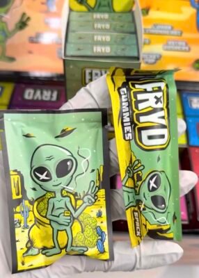 fryd astro apple warheadz 3g + Gummies (Hybrid)
